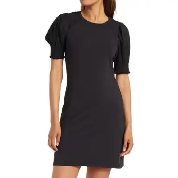 Calvin Klein Dresses & Skirts - Calvin Klein Smocked Puff Sleeve Sheath Dress 6